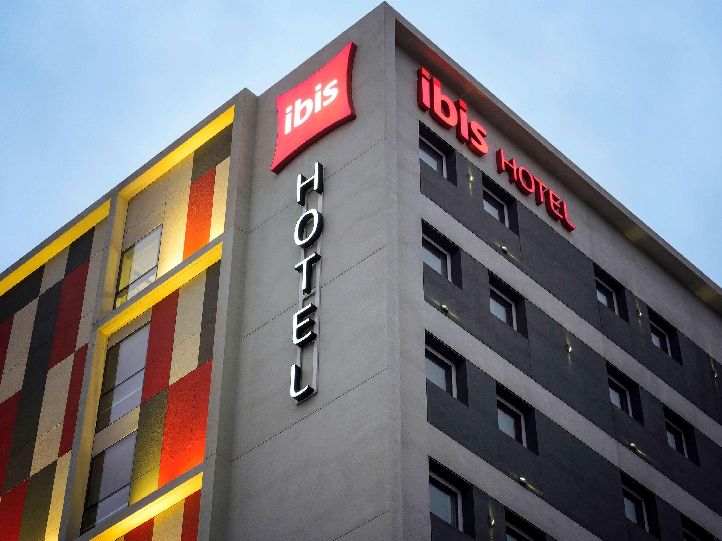 Ibis Trujillo Hotel Luaran gambar