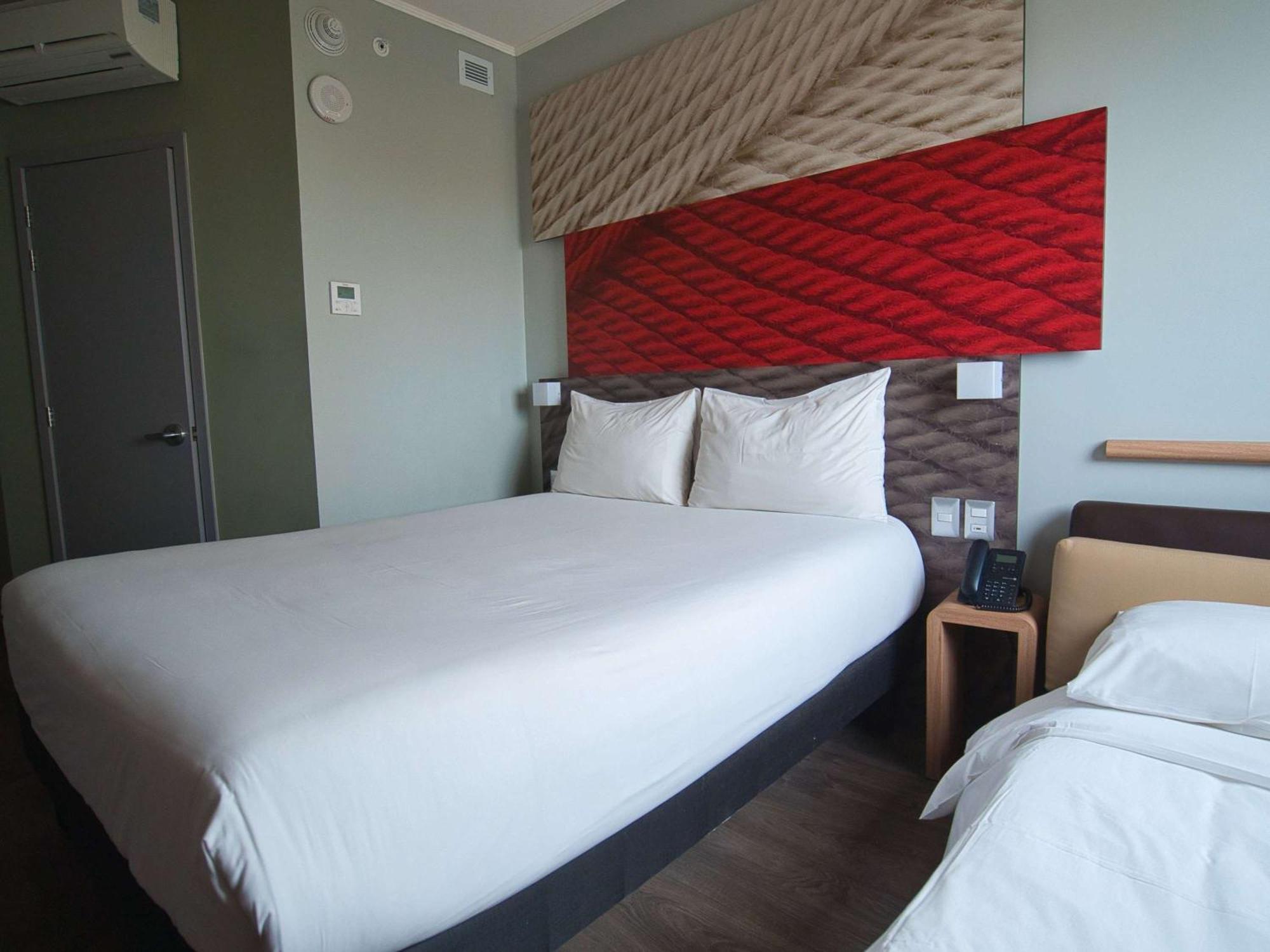 Ibis Trujillo Hotel Luaran gambar