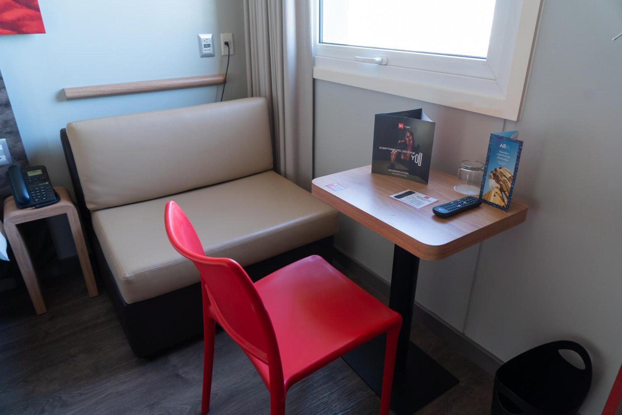 Ibis Trujillo Hotel Luaran gambar